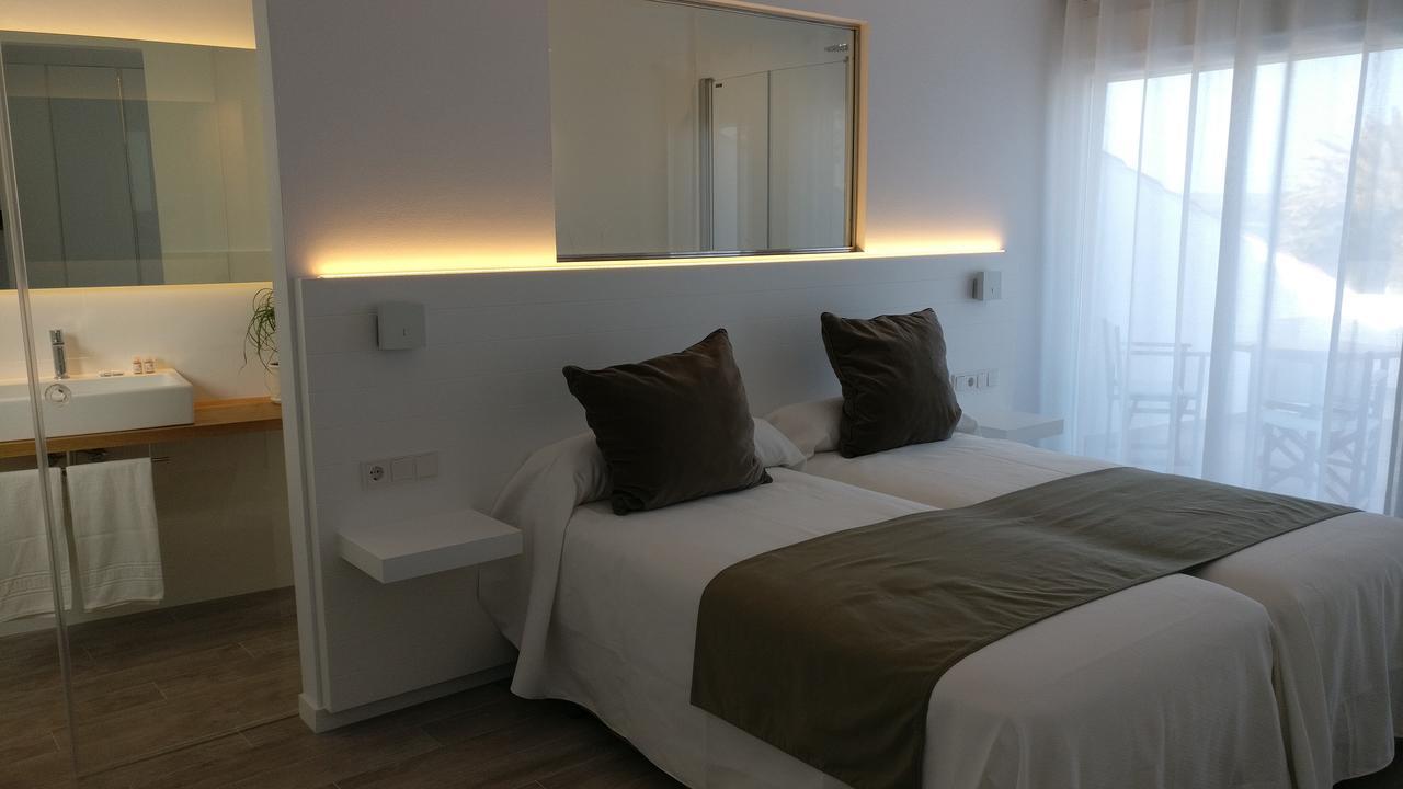Hostal La Palma Форнельс Экстерьер фото