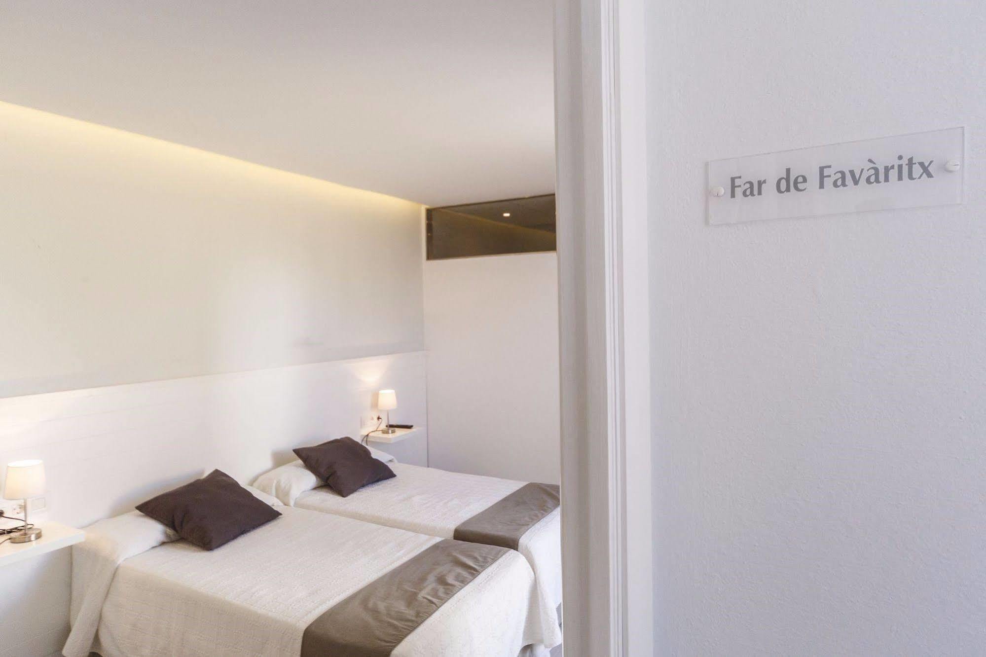 Hostal La Palma Форнельс Экстерьер фото