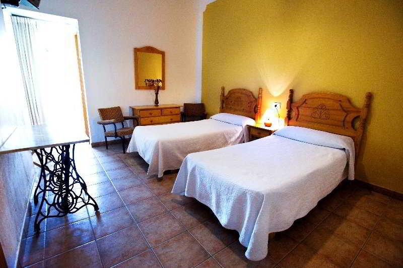 Hostal La Palma Форнельс Экстерьер фото
